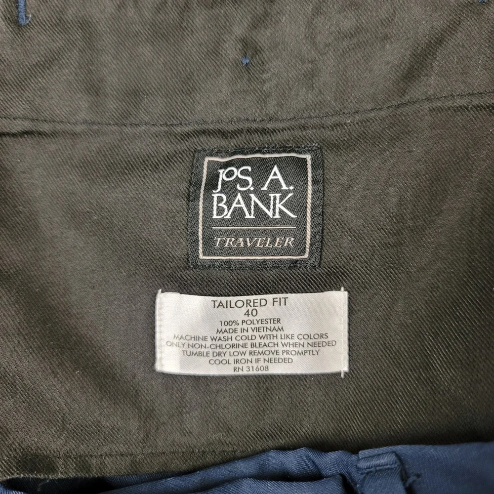 Jos. A. Bank Traveler Shorts Mens 40 Navy Blue Tailored Fit Flat Front Polyester